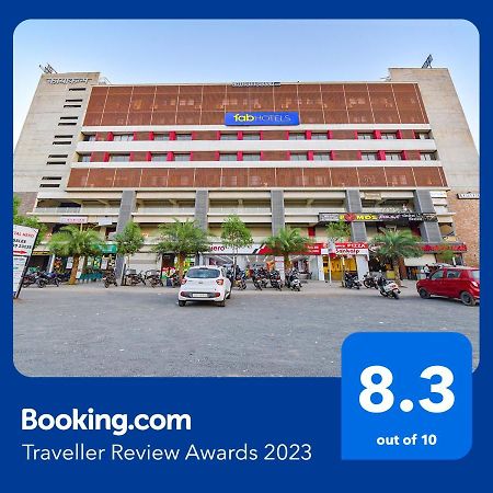 Hotel Legrand.Inn Ahmedabad Luaran gambar