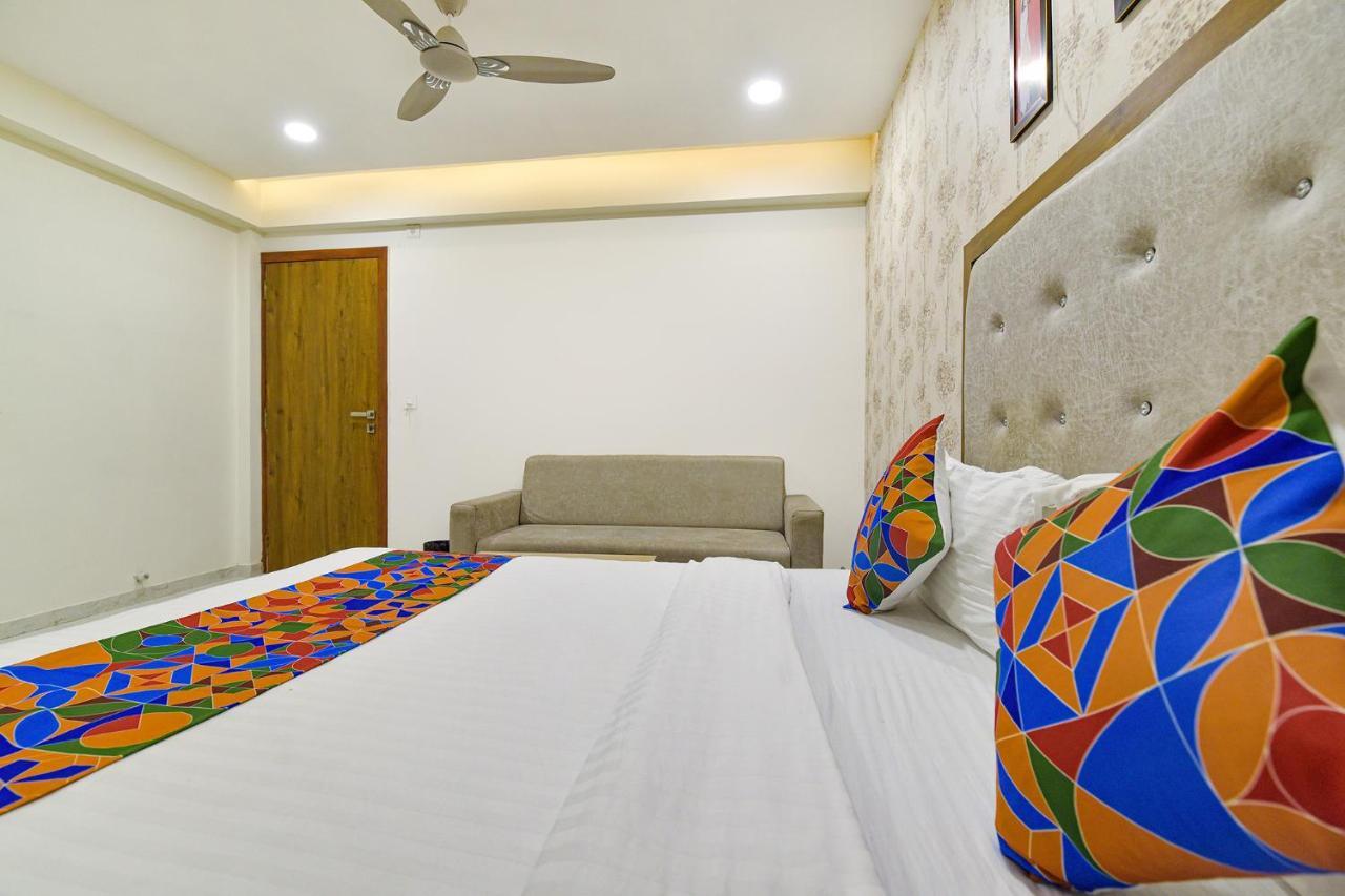 Hotel Legrand.Inn Ahmedabad Luaran gambar