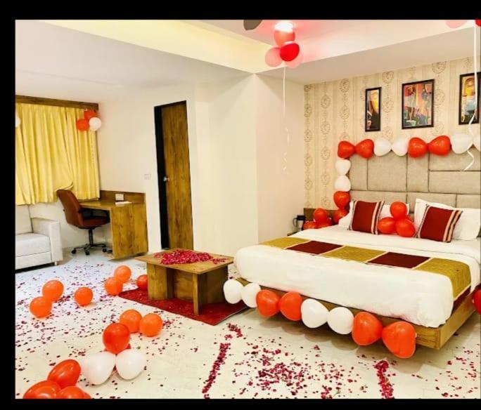 Hotel Legrand.Inn Ahmedabad Luaran gambar